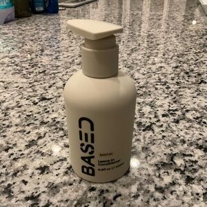 BASE Santal Leave-In Conditioner NWT
